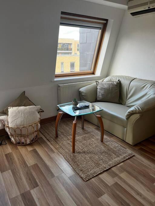 Quirky Studio Flat Selfcontained Londyn Zewnętrze zdjęcie