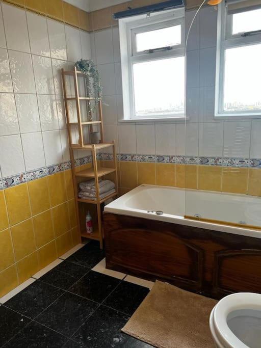 Quirky Studio Flat Selfcontained Londyn Zewnętrze zdjęcie